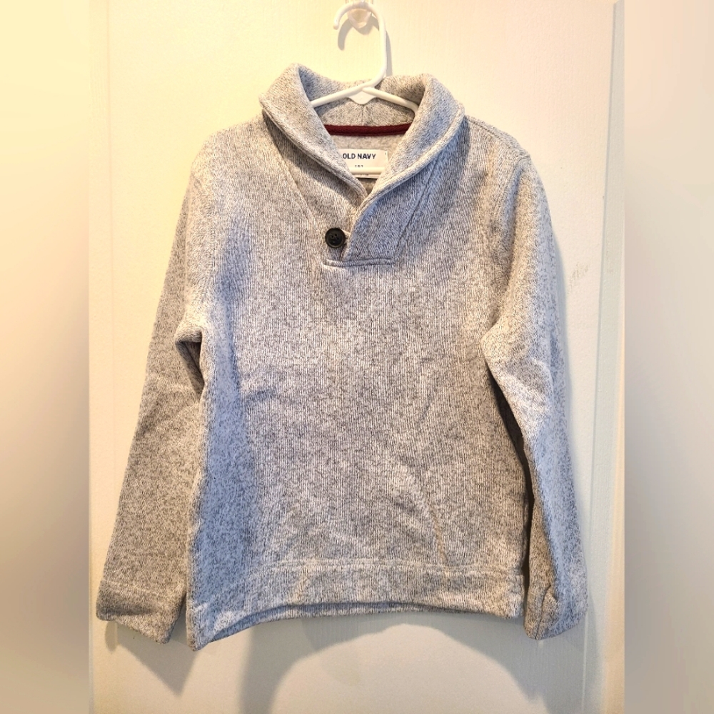 Boys gray sweater size 6-7